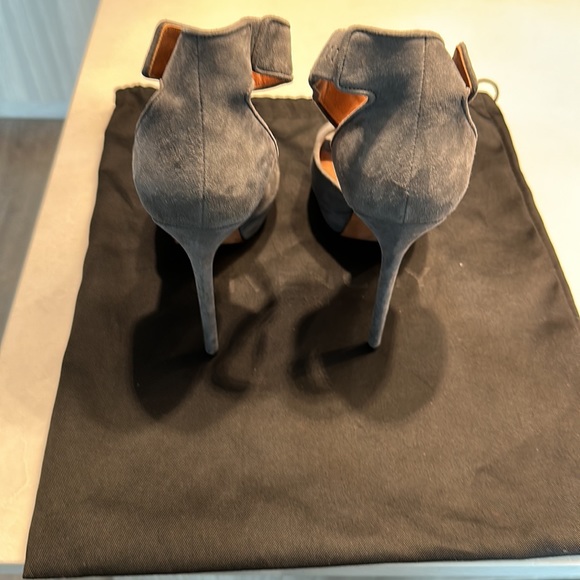 Givenchy Grey Swede Platform Peep Toe Heels - Picture 4 of 6